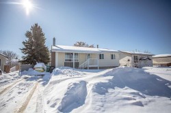 10403 106 Avenue High Level, AB T0H 1Z0