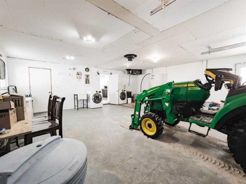 893029 Range Rd 232, Manning, AB - Indoor Photo Showing Garage