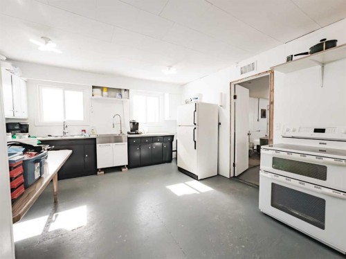 893029 Range Rd 232, Manning, AB - Indoor Photo Showing Kitchen