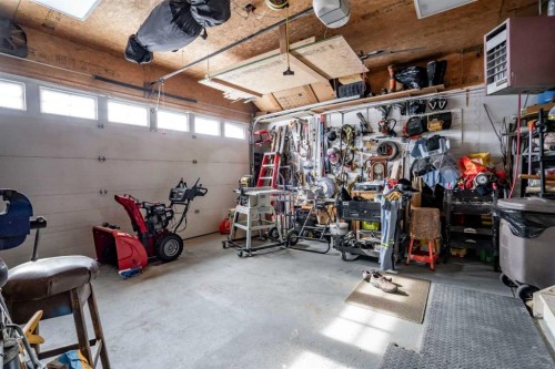 8 Grenier Ave, St. Isidore, AB - Indoor Photo Showing Garage