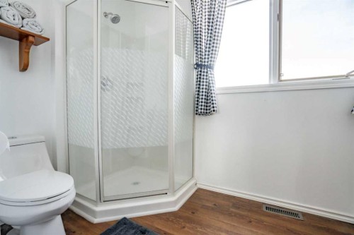 8 Grenier Ave, St. Isidore, AB - Indoor Photo Showing Bathroom