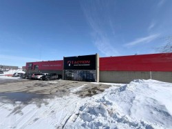 13313 100 Street  Grande Prairie, AB T8V 4H4