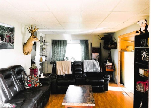 4521 50 Avenue, Grimshaw, AB - Indoor