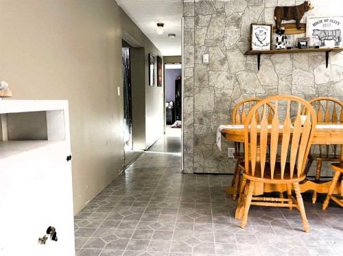4521 50 Avenue, Grimshaw, AB - Indoor Photo Showing Other Room