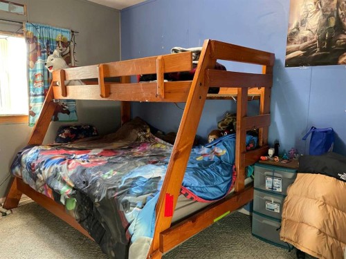 4521 50 Avenue, Grimshaw, AB - Indoor Photo Showing Bedroom