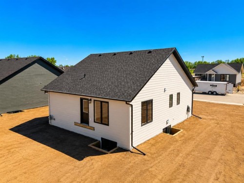 9102 109 St, La Crete, AB - Outdoor