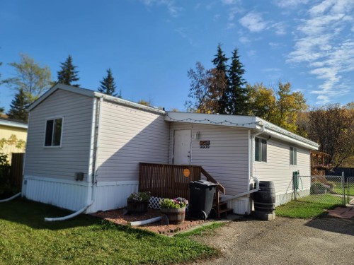 9909 80 Avenue, Peace River, AB - Outdoor With Exterior