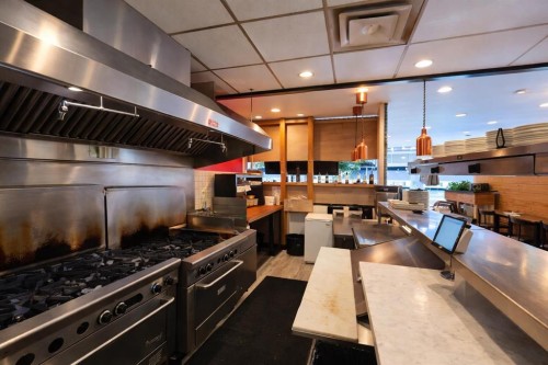 10721 124 St, Edmonton, AB 