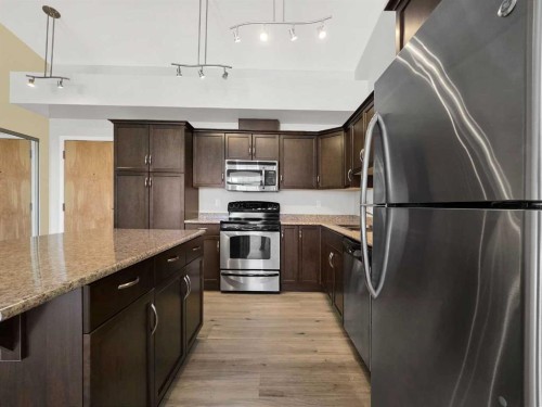 414-160 Moberly Road, Grande Cache, AB - Indoor Photo Showing Kitchen