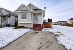 11402 77 Avenue Grande Prairie, AB T8W 2V1