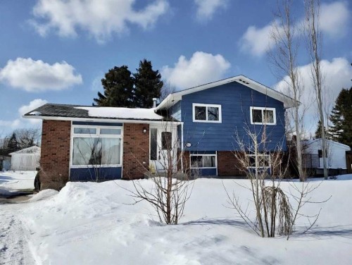 7619 96 Street  Grande Prairie, AB T8V 4T9