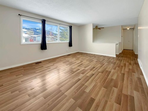 10309 101 Avenue, Grande Cache, AB - Indoor Photo Showing Other Room