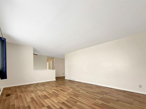 10309 101 Avenue, Grande Cache, AB - Indoor Photo Showing Other Room