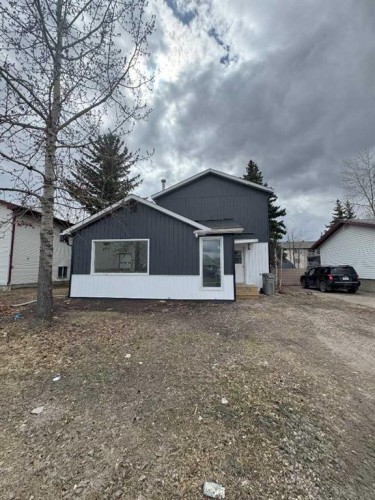 10021 106 Avenue  Grande Prairie, AB T8V 1J6