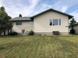 11304 108 Avenue Fairview, AB T0H 1L0