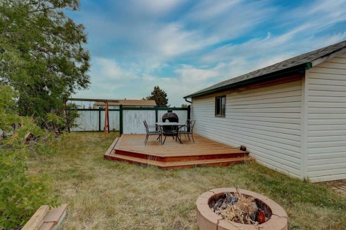 11304 108 Avenue, Fairview, AB - Outdoor With Deck Patio Veranda
