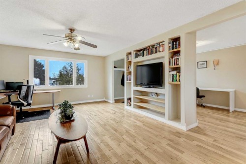 11304 108 Avenue, Fairview, AB - Indoor Photo Showing Living Room