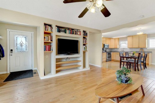 11304 108 Avenue, Fairview, AB - Indoor Photo Showing Living Room