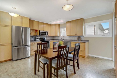 11304 108 Avenue, Fairview, AB - Indoor Photo Showing Kitchen