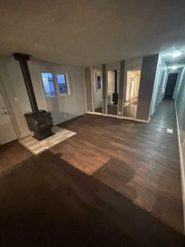 5002 54 Street, Grimshaw, AB - Indoor Photo Showing Other Room