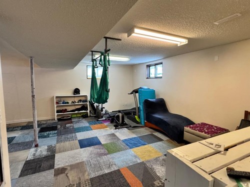 10800 108 Avenue, Fairview, AB - Indoor