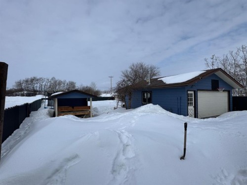 10800 108 Avenue, Fairview, AB - Outdoor