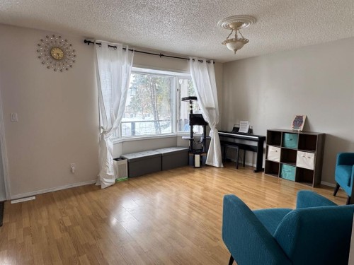 10800 108 Avenue, Fairview, AB - Indoor