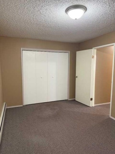 101-11114 Hoppe, Grande Cache, AB - Indoor Photo Showing Other Room