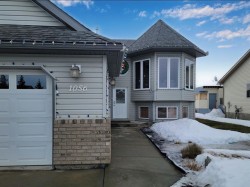 1056 10 Street  Beaverlodge, AB T0H 0C0