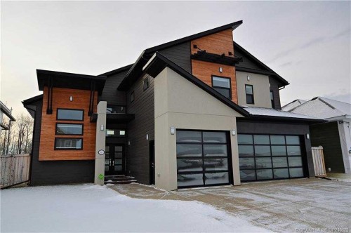 10213 67 Avenue  Grande Prairie, AB T8W 0K7