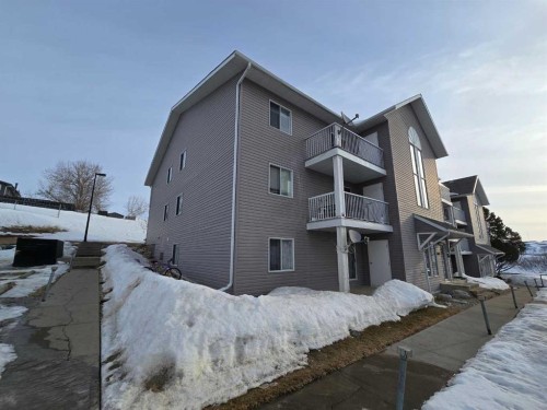 202-8520 99  Peace River, AB T8S 1Y2