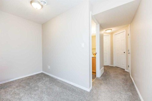 85 Pinnacle Crossing, Grande Prairie, AB - Indoor Photo Showing Other Room