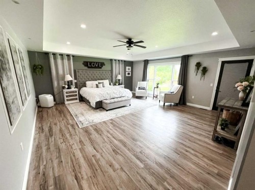 9110 100 Ave, La Crete, AB - Indoor Photo Showing Bedroom