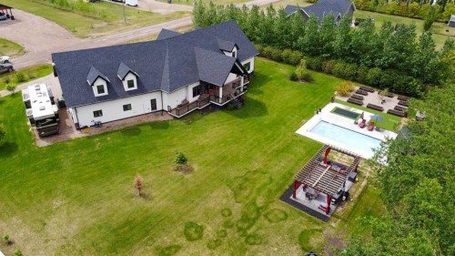 9110 100 Ave, La Crete, AB - Outdoor