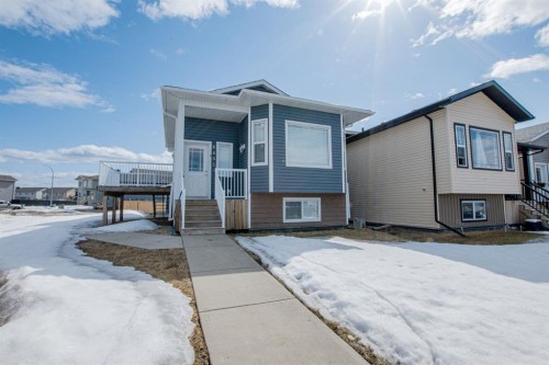 8453 102 Avenue  Grande Prairie, AB T8X 0N7