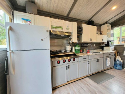 101A Hwy 2, Faust, AB 