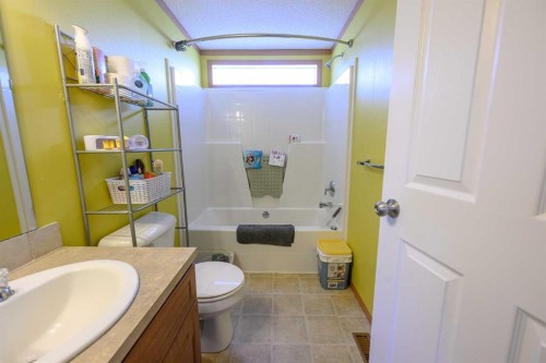 8714 88C Street, Grande Prairie, AB 