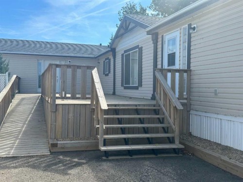 452 1St Street Sw, Falher, AB - Outdoor With Exterior