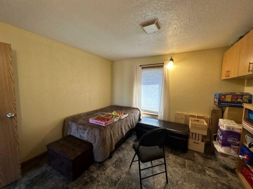 452 1St Street Sw, Falher, AB - Indoor