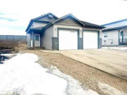 10486 131 Avenue Grande Prairie, AB T8V 4W5