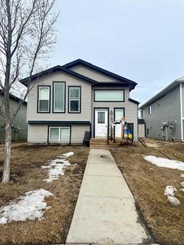 7306 114 Street  Grande Prairie, AB T8W 0K2