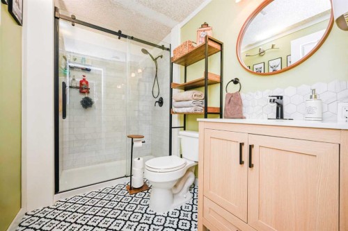 13029 90 Street, Grande Prairie, AB - Indoor Photo Showing Bathroom