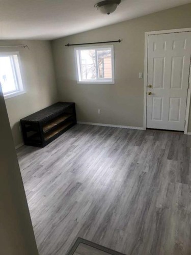 9917 106A Street, High Level, AB - Indoor Photo Showing Other Room