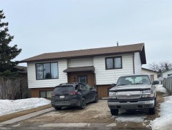 9405 124 Avenue Grande Prairie, AB T8V 5Y6
