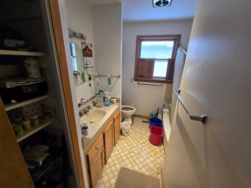10714 101 Street, Peace River, AB - Indoor