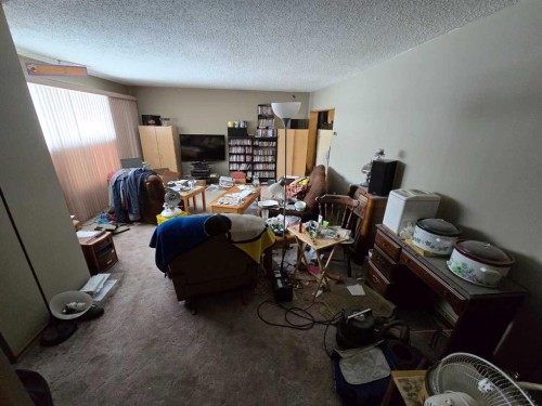 10714 101 Street, Peace River, AB - Indoor Photo Showing Other Room