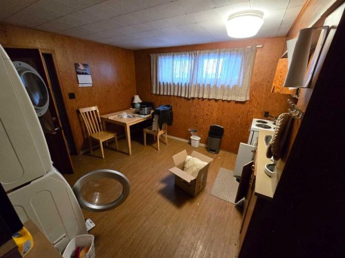 10714 101 Street, Peace River, AB - Indoor Photo Showing Bedroom