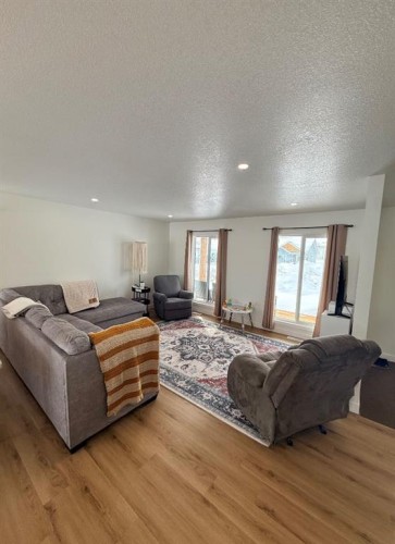 10406 105 Ave, La Crete, AB - Indoor Photo Showing Bedroom