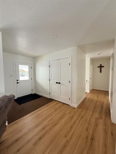 10406 105 Ave, La Crete, AB - Indoor Photo Showing Other Room