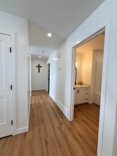 10406 105 Ave, La Crete, AB - Indoor Photo Showing Other Room